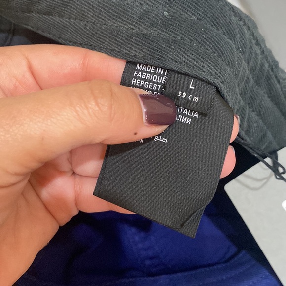 Balenciaga Hat - Picture 5 of 11